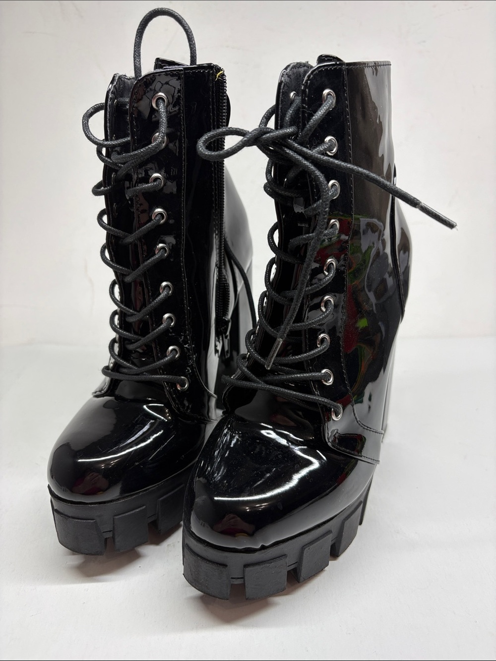Wild Diva Glossy Black Patent Lace-Up Platform Ankle Boots